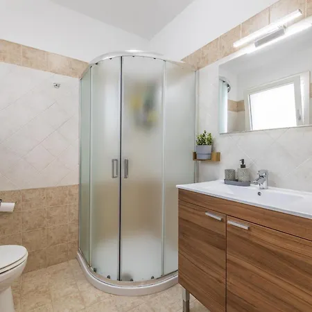 Pietraluce Willa Torre Suda