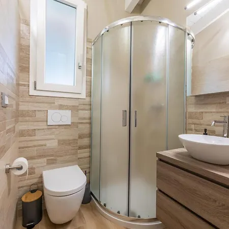 Pietraluce Torre Suda