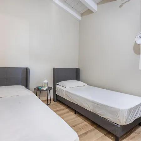 Pietraluce Vila Torre Suda