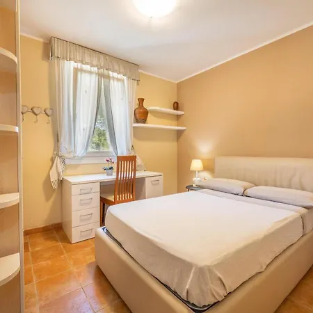 Pietraluce Villa *